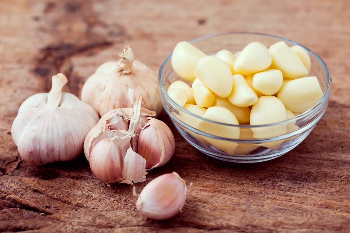 Peeled Garlic (1kg)